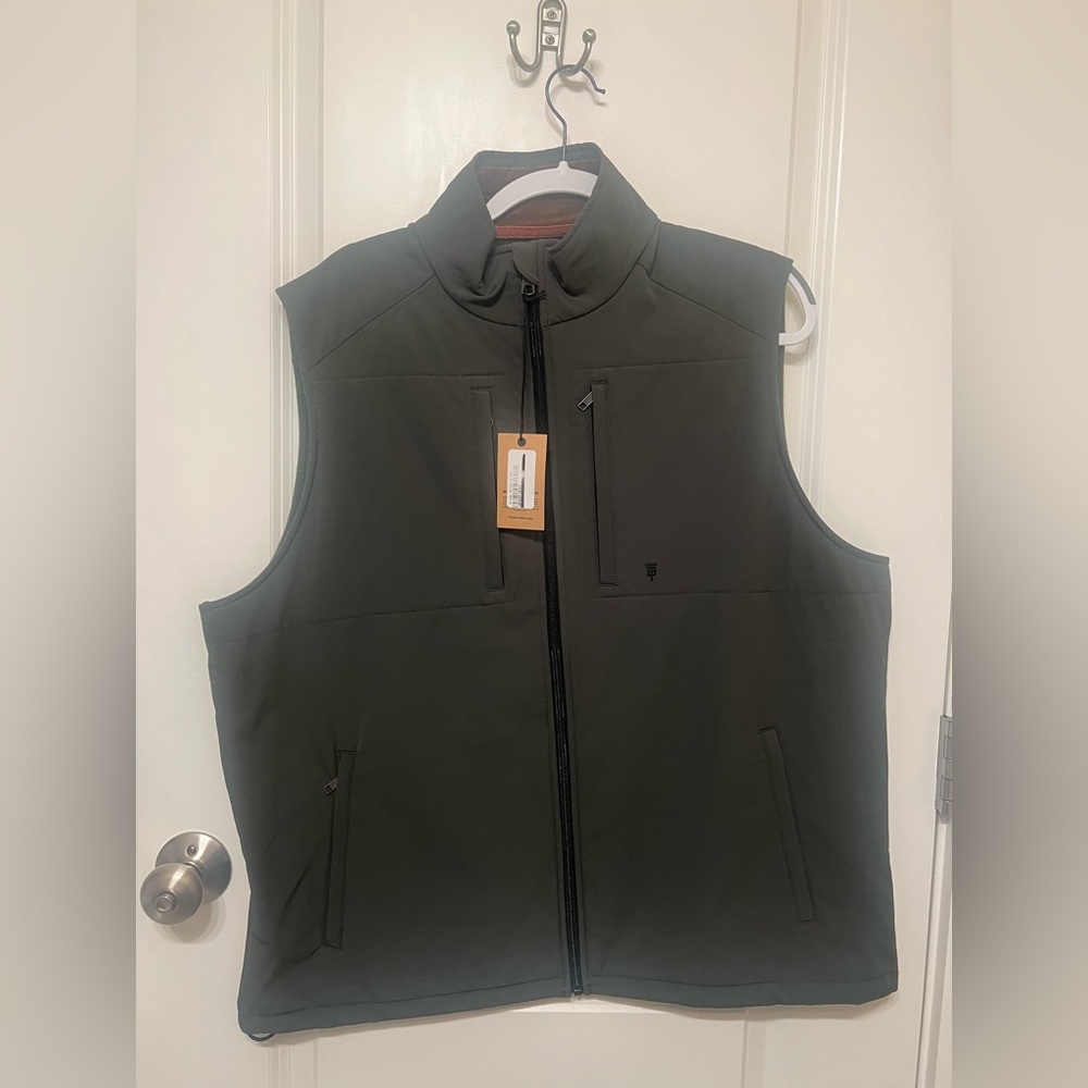 Men’s Tom Beckbe vest, new with tags! Size XL